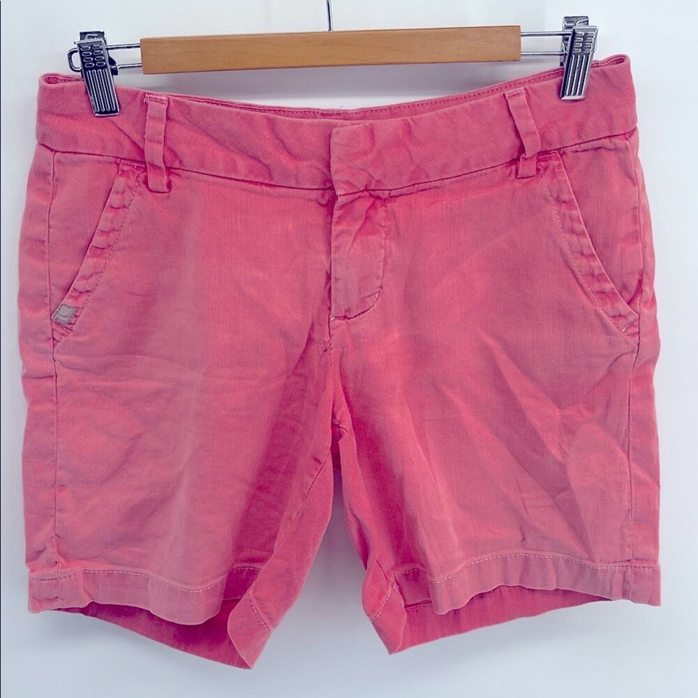 Christopher Blue flat front long inseam chino shorts sz 6